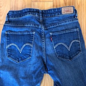 Woman’s Levi’s Mid Rise Skinny size 6M